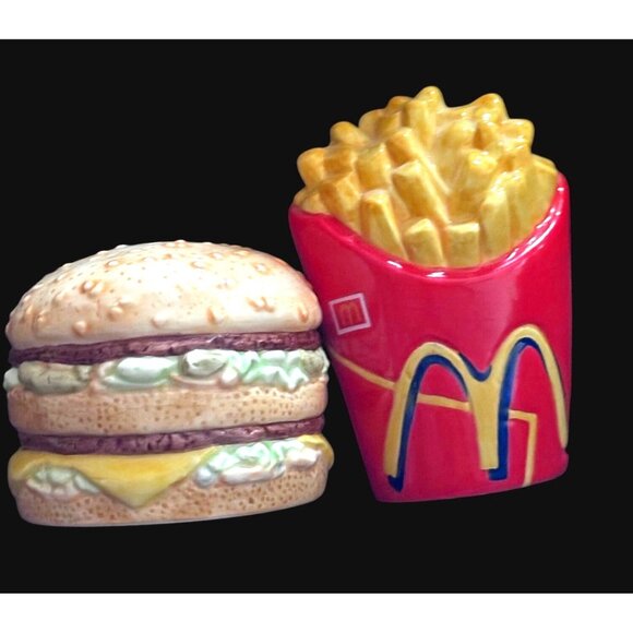 McDonalds 1997 Big Mac Burger & Fries Ceramic Salt & Pepper Shakers - Picture 1 of 7